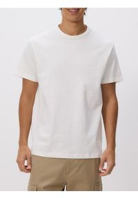 Reserved - T-shirt comfort fit - złamana biel. Materiał: bawełna, dzianina