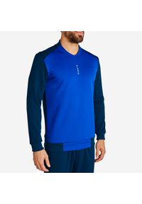 KIPSTA - Bluza piłkarska dla dorosłych Kipsta T100. Typ kołnierza: dekolt w kształcie V. Kolor: niebieski. Materiał: materiał, elastan, prążkowany, poliester, tkanina. Sport: piłka nożna #1