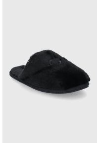 Calvin Klein Kapcie kolor czarny. Nosek buta: okrągły. Kolor: czarny. Materiał: materiał, guma. Wzór: gładki