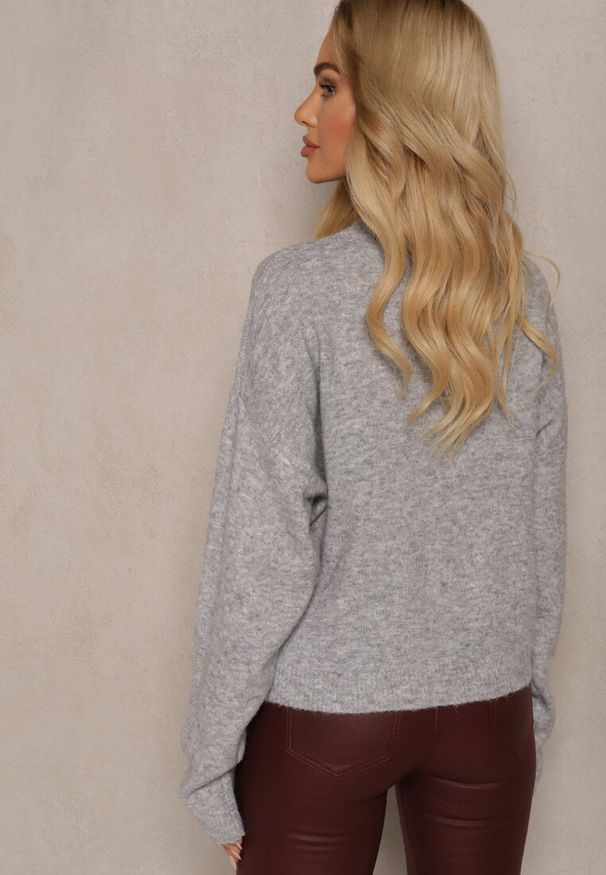 Renee - Szary Casualowy Sweter z Wełną Sassilae. Okazja: na co dzień. Kolor: szary. Materiał: wełna. Styl: casual