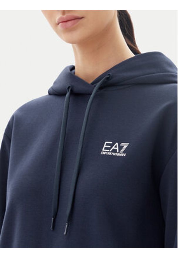 EA7 Emporio Armani Dres 7W000116 AF10443 UB102 Granatowy Regular Fit. Kolor: niebieski. Materiał: syntetyk