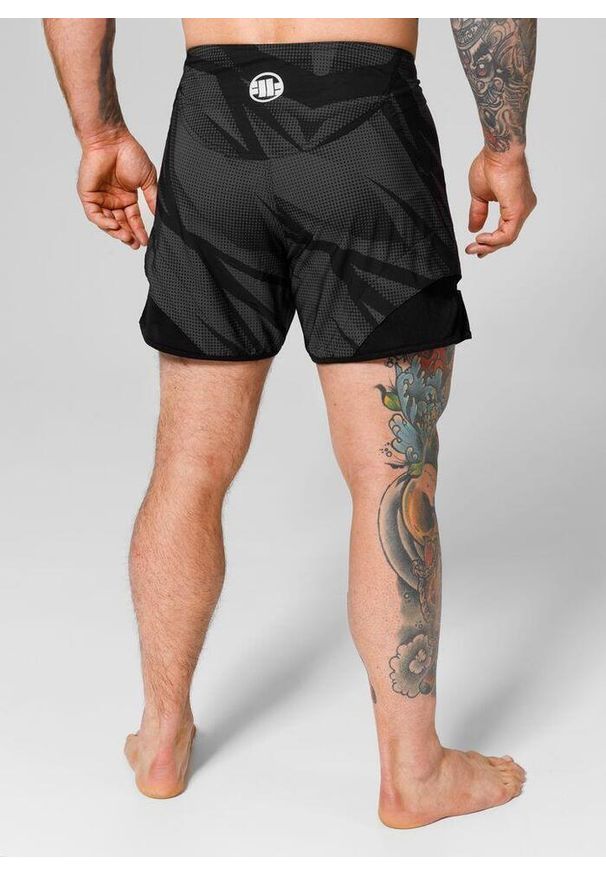 PITBULL - Spodenki męskie Pitbull treningowe Jet Mesh Performance Pro plus Dot Camo II. Kolor: szary. Materiał: mesh