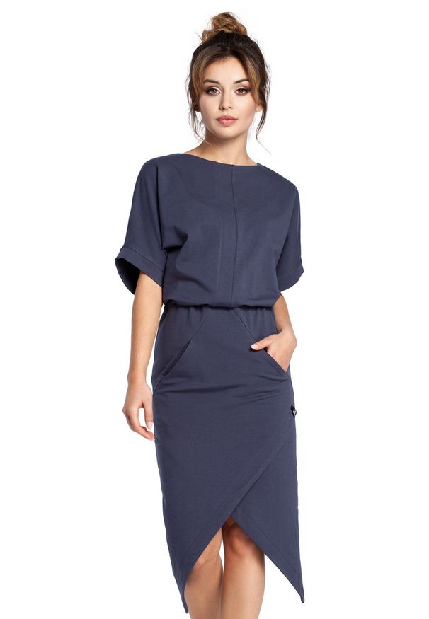 BE - Efektowna sukienka o awangardowym kroju. Materiał: dresówka, bawełna, dzianina, materiał, elastan