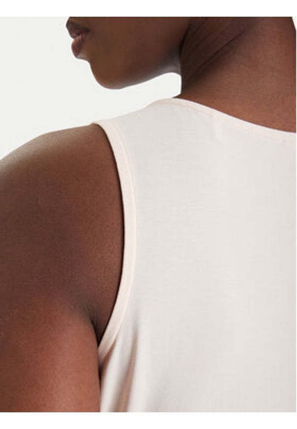 Guess Top W6GP10 K2932 Beżowy Regular Fit. Kolor: beżowy. Materiał: bawełna