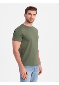 Ombre Clothing - T-shirt męski klasyczny bawełniany BASIC - khaki V6 OM-TSBS-0146 - XXL. Okazja: na co dzień. Kolor: brązowy. Materiał: bawełna. Wzór: jednolity. Styl: klasyczny