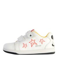 Geox - Buty GEOX B NEW FLICK BOY A Biały. Kolor: biały. Materiał: skóra, tkanina. Sport: turystyka piesza #1