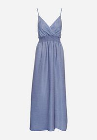 Born2be - Niebieska Kopertowa Sukienka na Ramiączkach z Wiskozy Zdobiona Cyrkoniami Ararielle. Okazja: na co dzień, na spacer, na imprezę. Typ kołnierza: dekolt w kształcie V. Kolor: niebieski. Materiał: wiskoza. Długość rękawa: na ramiączkach. Wzór: aplikacja. Typ sukienki: kopertowe. Styl: klasyczny, casual #7