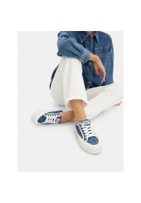 Tenisówki Guess Jeans. Kolor: niebieski #1