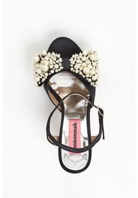 Custommade - Sandały na platformie CUSTOMMADE. Zapięcie: klamry. Materiał: materiał. Wzór: gładki, aplikacja. Obcas: na platformie. Wysokość obcasa: średni #3