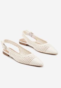 Born2be - Białe Sandały Slingback z Noskiem w Szpic z Ażurowej Plecionki Tillirune. Okazja: na co dzień. Kolor: biały. Materiał: jedwab, len. Wzór: ażurowy. Obcas: na obcasie. Styl: casual, elegancki. Wysokość obcasa: niski #2