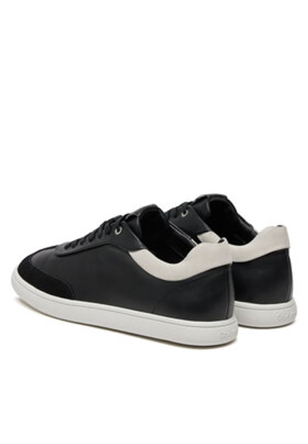 Calvin Klein Sneakersy HW0HW02208 Czarny. Kolor: czarny. Materiał: skóra