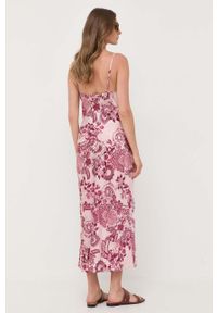 Guess sukienka kolor różowy maxi prosta. Okazja: na co dzień. Kolor: różowy. Długość rękawa: na ramiączkach. Typ sukienki: proste. Styl: casual. Długość: maxi #5