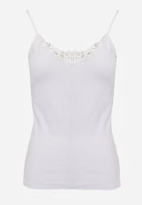 Renee - Biały Bieliźniany Top na Ramiączkach z Bawełny Zdobiony Koronką Bernelle. Kolor: biały. Materiał: bawełna, koronka. Długość rękawa: na ramiączkach. Wzór: aplikacja, koronka #6