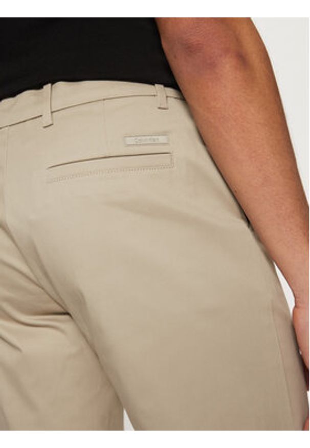 Calvin Klein Szorty materiałowe K10K114071 Beżowy Slim Fit. Kolor: beżowy. Materiał: bawełna