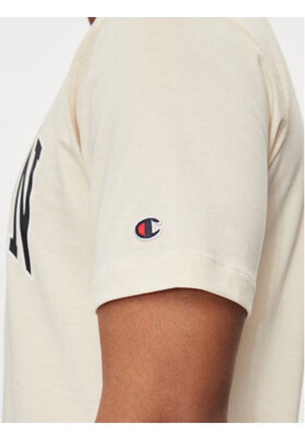 Champion T-Shirt 219852 Beżowy Comfort Fit. Kolor: beżowy. Materiał: bawełna