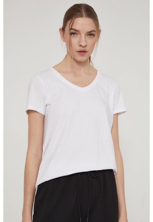 medicine - Medicine - T-shirt bawełniany Basic. Okazja: na co dzień. Kolor: biały. Materiał: bawełna. Wzór: gładki. Styl: casual