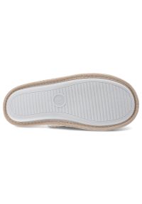 Beżowe Kapcie Vinceza Domowe Obuwie Damskie. Okazja: do domu. Kolor: beżowy. Materiał: materiał. Wzór: nadruk. Styl: casual, klasyczny, wizytowy #5