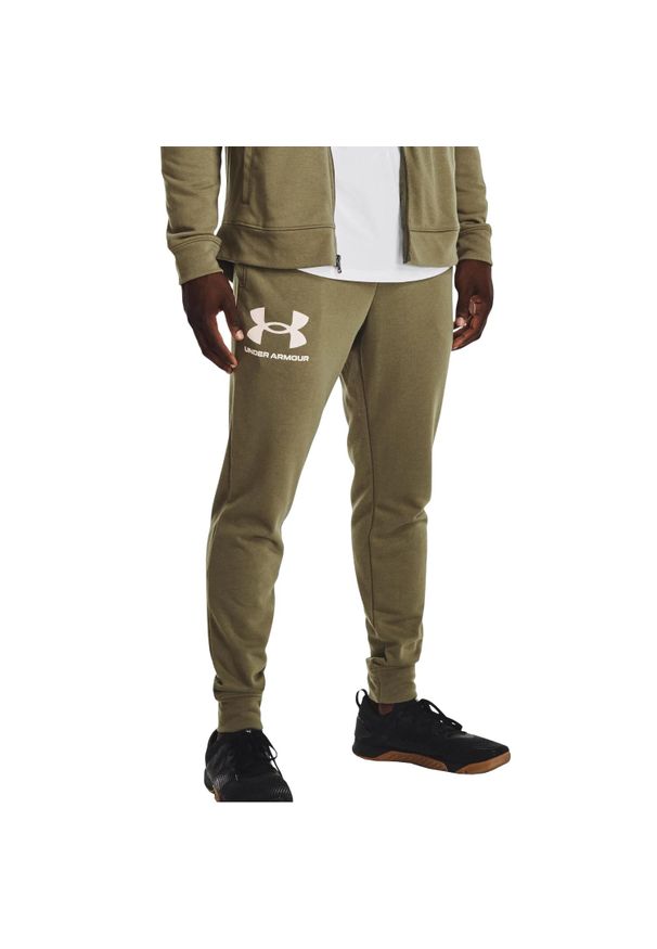 Spodnie sportowe męskie Under Armour Rival Terry Jogger. Kolor: biały, zielony, wielokolorowy. Materiał: dresówka. Sport: fitness