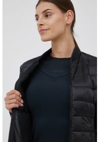Refrigiwear - RefrigiWear kurtka puchowa damska kolor czarny przejściowa. Kolor: czarny. Materiał: puch. Wzór: gładki
