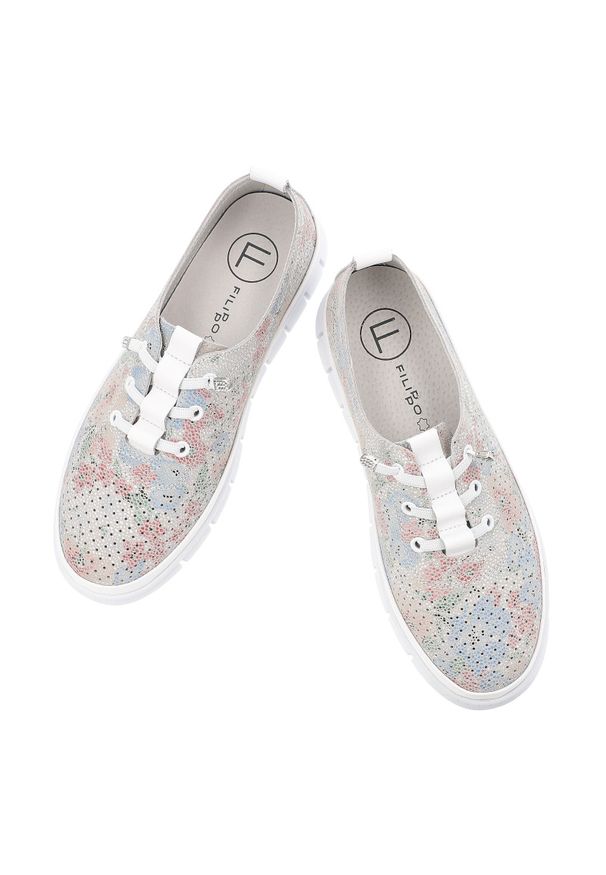 Półbuty damskie Filippo, ze skóry naturalnej perforowana cholewka wzorzysty motyw sznurowane lekka podeszwa casual, białe, DP7671/26. Okazja: na co dzień. Zapięcie: sznurówki. Kolor: biały. Materiał: skóra. Szerokość cholewki: normalna. Wzór: aplikacja. Sezon: wiosna, lato. Styl: casual