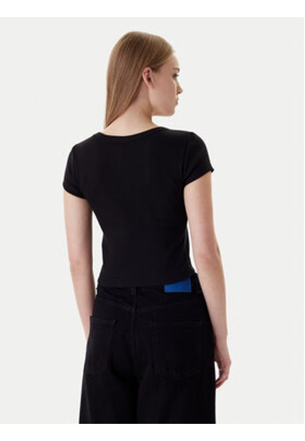 Calvin Klein Jeans T-Shirt LV047C200G Czarny Slim Fit. Kolor: czarny. Materiał: bawełna