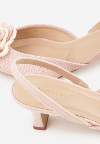 Renee - Różowe Sandały Slingback na Kaczuszce z Tweedowymi Wstawkami i Kwiatem 3D Zehe. Okazja: na co dzień, na imprezę. Zapięcie: bez zapięcia. Kolor: różowy. Materiał: jeans, koronka. Wzór: kwiaty. Obcas: na szpilce. Styl: elegancki, casual #8