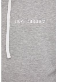New Balance bluza MT21565AG męska kolor szary z kapturem melanżowa. Typ kołnierza: kaptur. Kolor: szary. Materiał: poliester, bawełna. Wzór: melanż