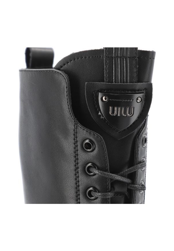 Czarne Kozaki Vinceza Eleganckie Obuwie Damskie Na Obcasie. Okazja: na co dzień. Zapięcie: sznurówki. Kolor: czarny. Szerokość cholewki: normalna. Wzór: moro. Wysokość cholewki: przed kolano. Materiał: skóra. Sezon: zima, jesień. Obcas: na obcasie. Styl: elegancki. Wysokość obcasa: średni