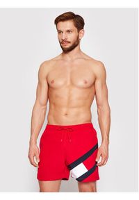 TOMMY HILFIGER - Tommy Hilfiger Szorty kąpielowe UM0UM02048 Czerwony Slim Fit. Kolor: czerwony. Materiał: syntetyk #5