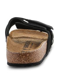 Klapki Birkenstock Oita 1024200 czarne. Kolor: czarny. Materiał: zamsz, guma. Wzór: paski. Styl: elegancki #3