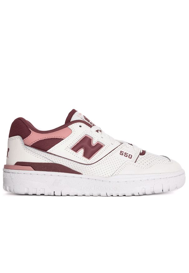 Buty New Balance BBW550DP - białe. Okazja: na co dzień. Kolor: biały. Materiał: guma, materiał, skóra, syntetyk. Szerokość cholewki: normalna. Sport: koszykówka