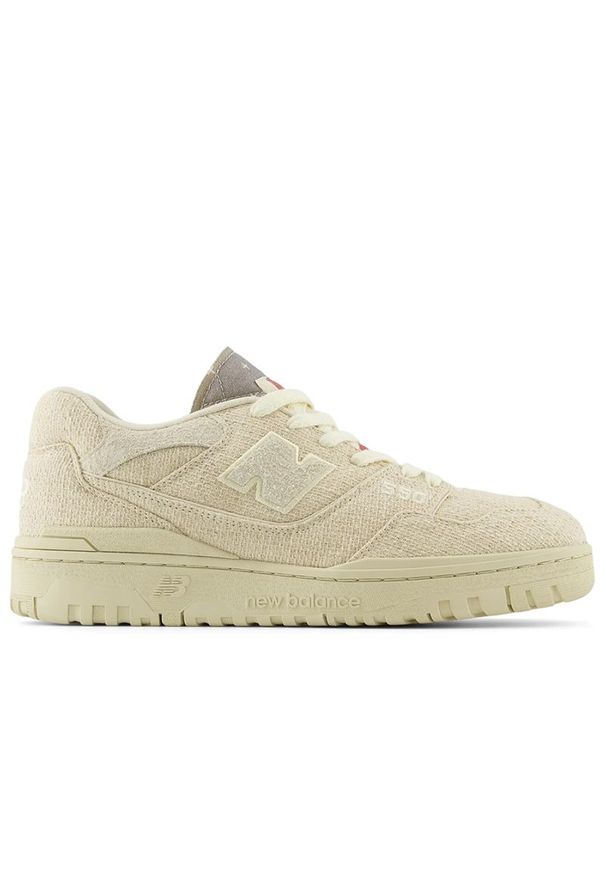 Buty New Balance BB550THA - beżowe. Okazja: na co dzień. Kolor: beżowy. Materiał: zamsz, materiał, skóra. Szerokość cholewki: normalna