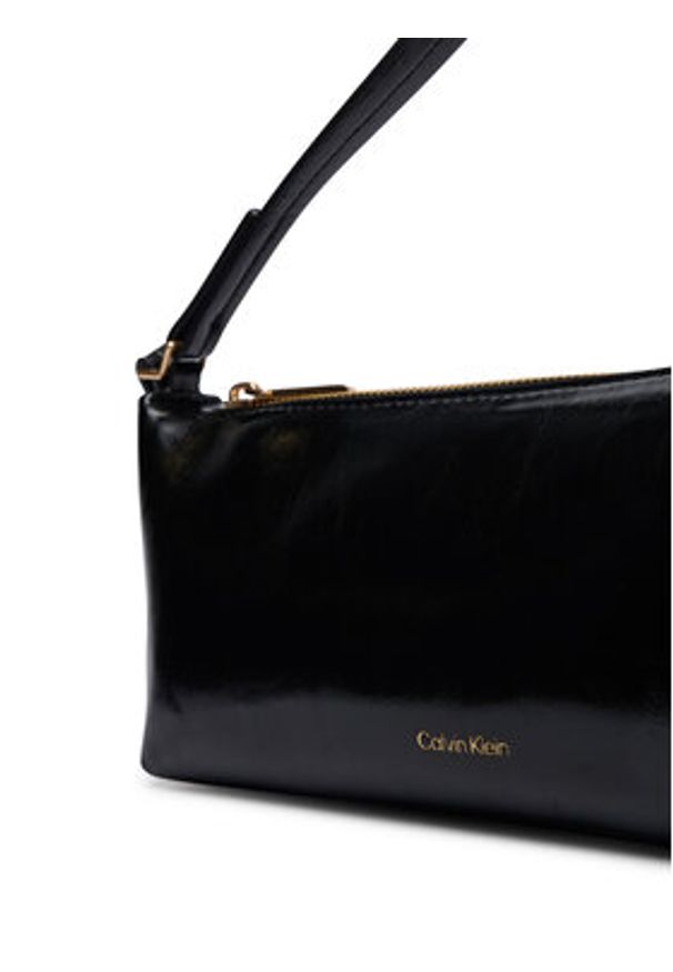 Calvin Klein Torebka Foil Logo Glossy LV04F3738G Czarny. Kolor: czarny. Materiał: skórzane