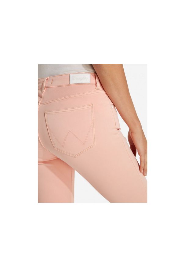 Wrangler - SPODNIE DAMSKIE WRANGLER SKINNY CROP PEACH W28MHL53X 112128461