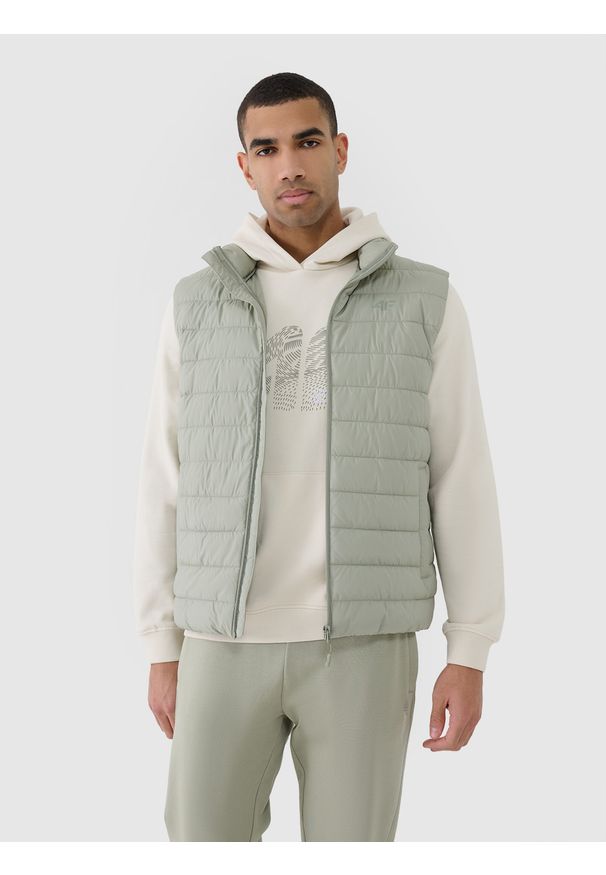 4f - 4F Bezrękawnik puchowy z wypełnieniem syntetycznym męski - khaki 3XL. Okazja: na co dzień. Typ kołnierza: kołnierzyk stójkowy. Kolor: wielokolorowy, oliwkowy, brązowy. Materiał: puch, syntetyk. Długość rękawa: bez rękawów. Długość: długie. Styl: casual, klasyczny, sportowy