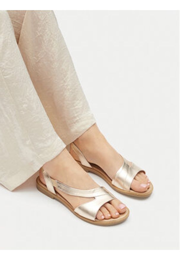 Lasocki Sandały WI23-FOXI-95 Złoty. Kolor: złoty. Materiał: skóra