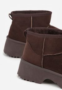 Renee - Ciemnobrązowe Śniegowce z Imitacji Zamszu o Wsuwanym Fasonie na Platformie Reilessa. Kolor: brązowy. Materiał: zamsz. Obcas: na platformie. Styl: klasyczny #5