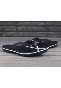 Klapki japonki męskie Crocs CROCBAND FLIP. Okazja: na plażę. Kolor: niebieski, wielokolorowy, biały. Materiał: syntetyk, materiał. Styl: sportowy