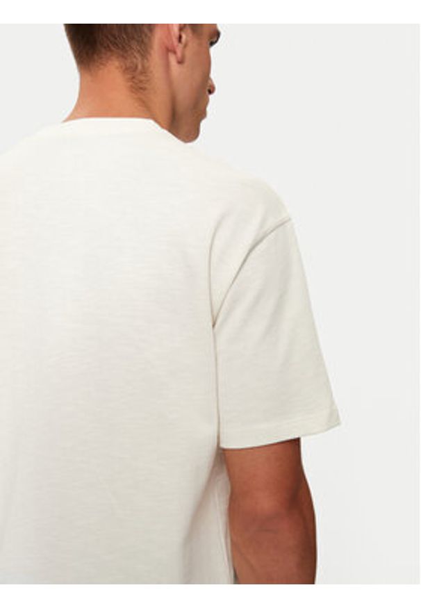 Guess T-Shirt Z4BI00 KCE21 Écru Regular Fit. Materiał: bawełna