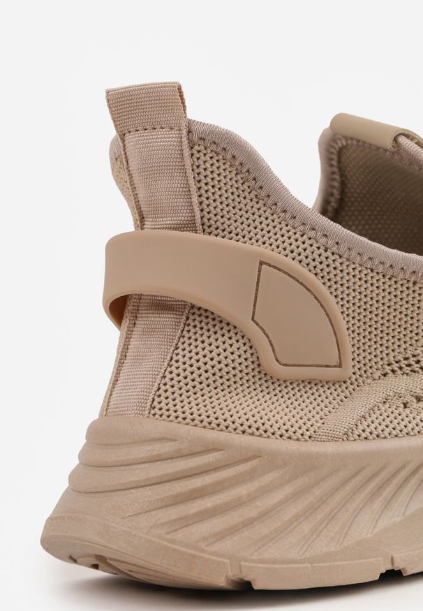 Born2be - Ciemnobeżowe Sznurowane Buty Sportowe na Grubszej Podeszwie Unamarie. Okazja: na spacer. Kolor: beżowy. Materiał: jeans, dresówka. Szerokość cholewki: normalna. Sport: turystyka piesza