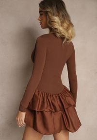 Renee - Brązowa Sukienka Longsleeve o Rozkloszowanym Kroju z Falbanką Reline. Okazja: na co dzień. Kolor: brązowy. Materiał: skóra. Długość rękawa: długi rękaw. Typ sukienki: proste. Styl: klasyczny, elegancki, casual #3
