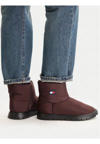Tommy Jeans Śniegowce Tjw Snow Boot EN0EN02823 Brązowy. Kolor: brązowy. Materiał: materiał #1