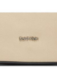 Calvin Klein Jeans Torebka Gracie Shoulder Bag_Canvas K60K611455 Biały. Kolor: biały. Materiał: skórzane