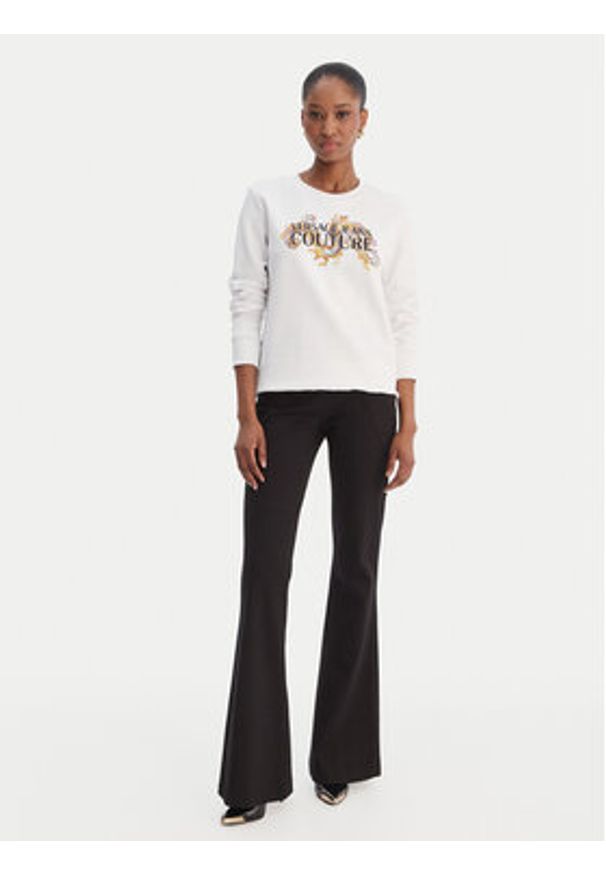 Versace Jeans Couture Bluza 80HAIE02 CF00E Biały Regular Fit. Typ kołnierza: kołnierzyk włoski. Kolor: biały. Materiał: bawełna