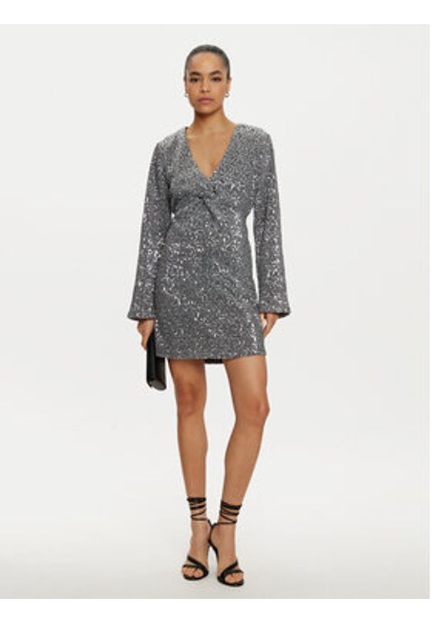 Vila Sukienka koktajlowa Sanadu 14101818 Srebrny Regular Fit. Kolor: srebrny. Materiał: syntetyk. Styl: wizytowy