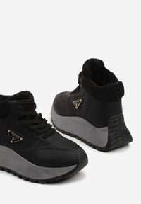 Born2be - Czarne Sneakersy Śniegowce Vices na Grubej Podeszwie z Trójkątną Ozdobą Filritisa. Kolor: czarny. Wzór: aplikacja #4