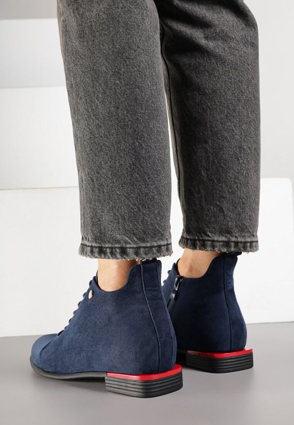Born2be - Granatowe Botki Typu Trzewiki Vices Implie. Okazja: na co dzień. Kolor: niebieski. Materiał: jeans, skóra. Styl: klasyczny, casual, elegancki