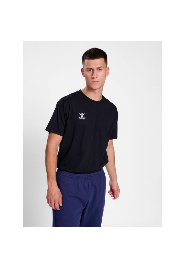 Koszulka Hummel Go 2.0. Kolor: czarny. Sport: piłka nożna