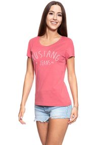 Mustang - MUSTANG T SHIRT DAMSKI Alexia C Print Slate Rose 1009387 8271. Wzór: nadruk