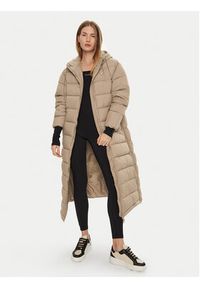 Guess Płaszcz zimowy V4BL04 WFYE2 Szary Regular Fit. Kolor: szary. Materiał: syntetyk. Sezon: zima #3